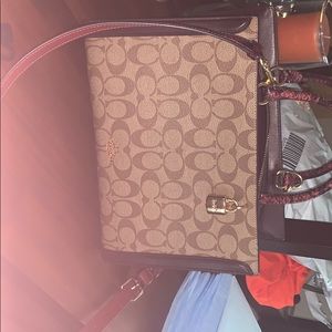 Coach purse F87665- Zoe Carryall